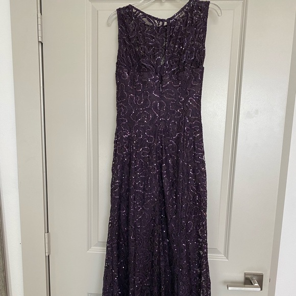 Ignite Evenings Sequin Formal, Mother of the Bride, Prom Dress Size 6 - Picture 4 of 9